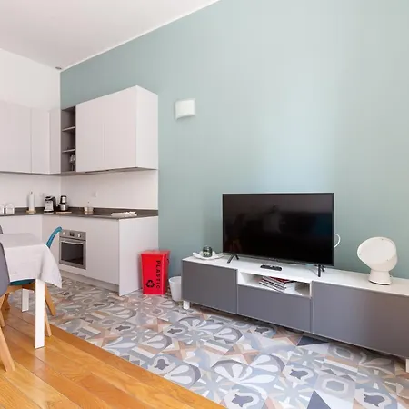 Daire Con Balcone- Bullona District Milano